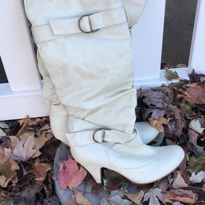 Cream low heel boots with buckles size 9